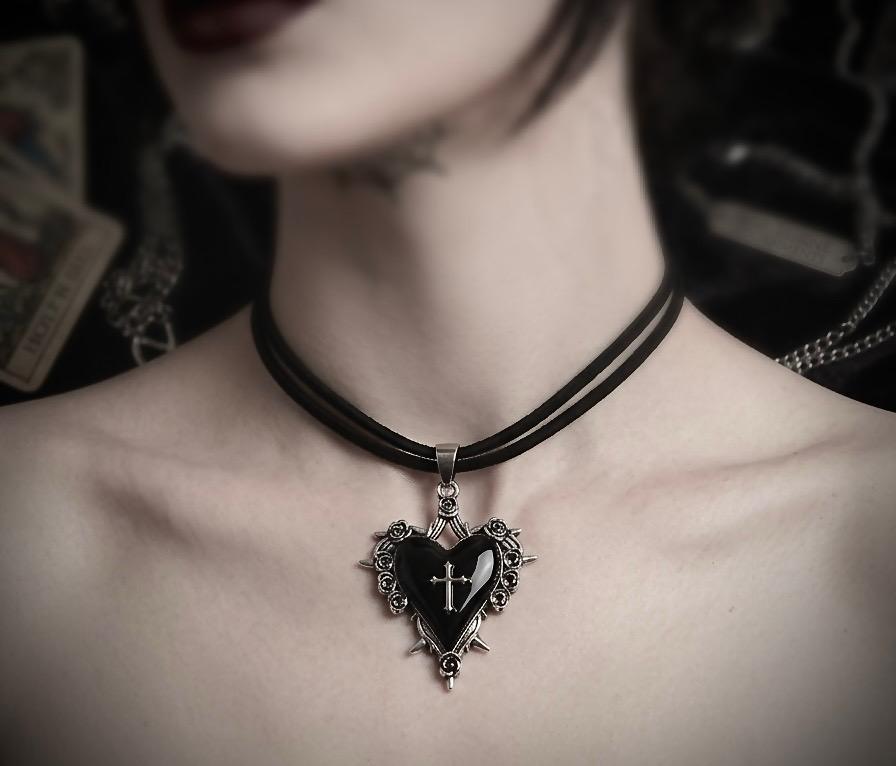 Choker - Cursed Heart